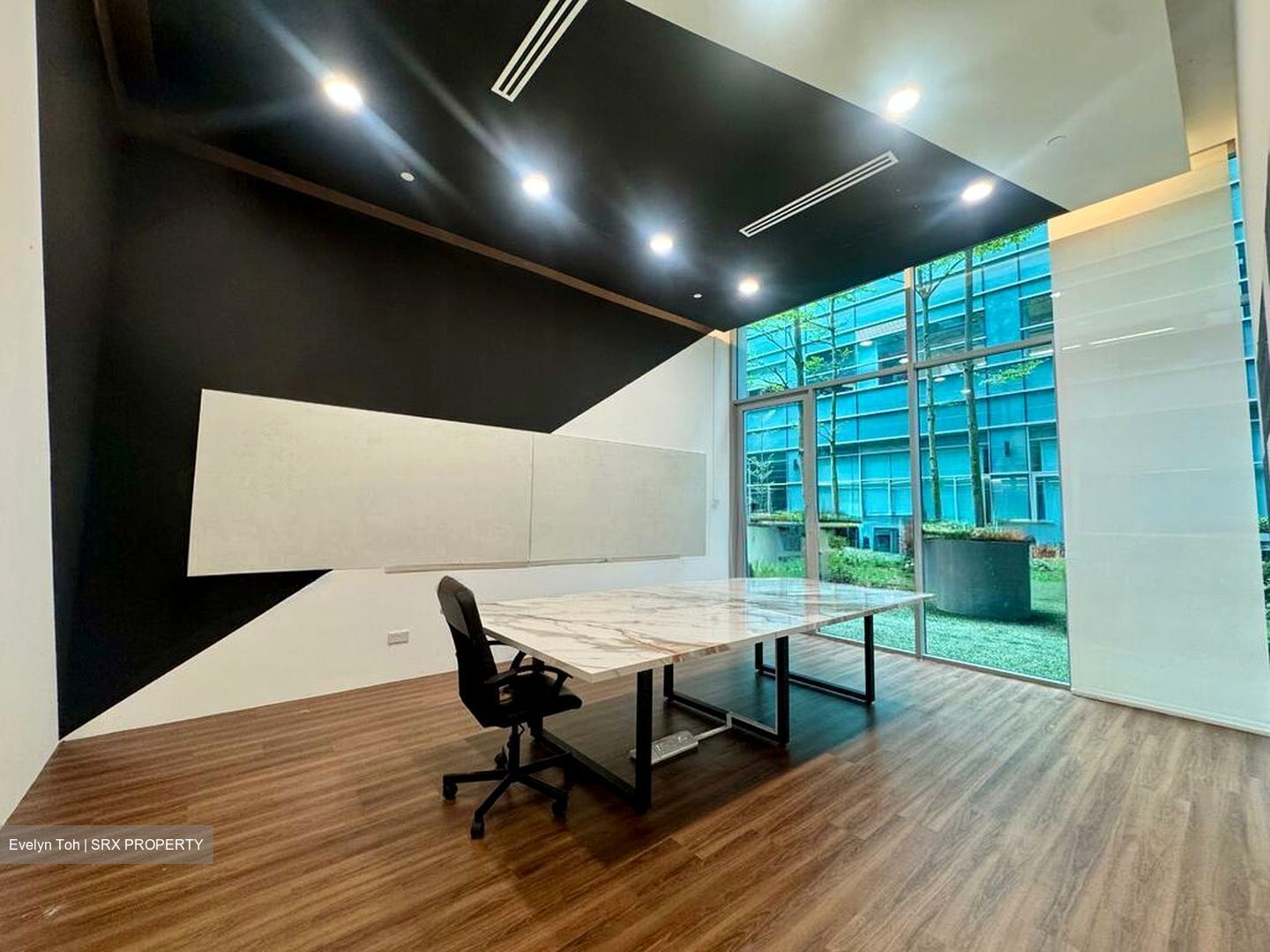 Golden Agri Plaza (D5), Factory #497313631